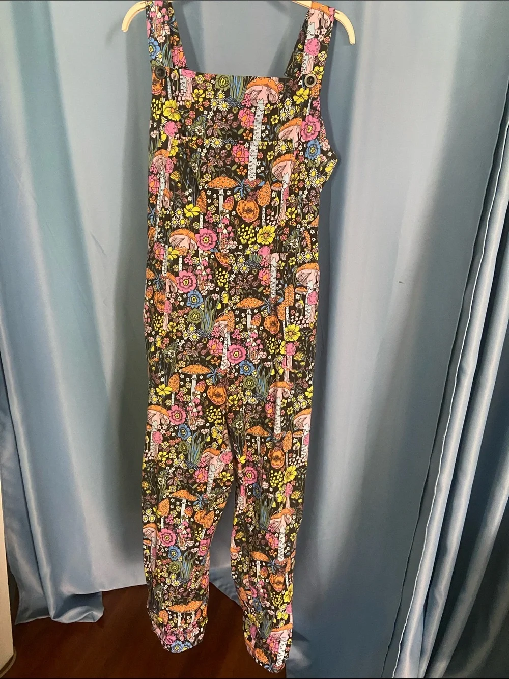 NOOWORKS overalls in Magical Mushroom print, size 3X - Picture 5 of 6